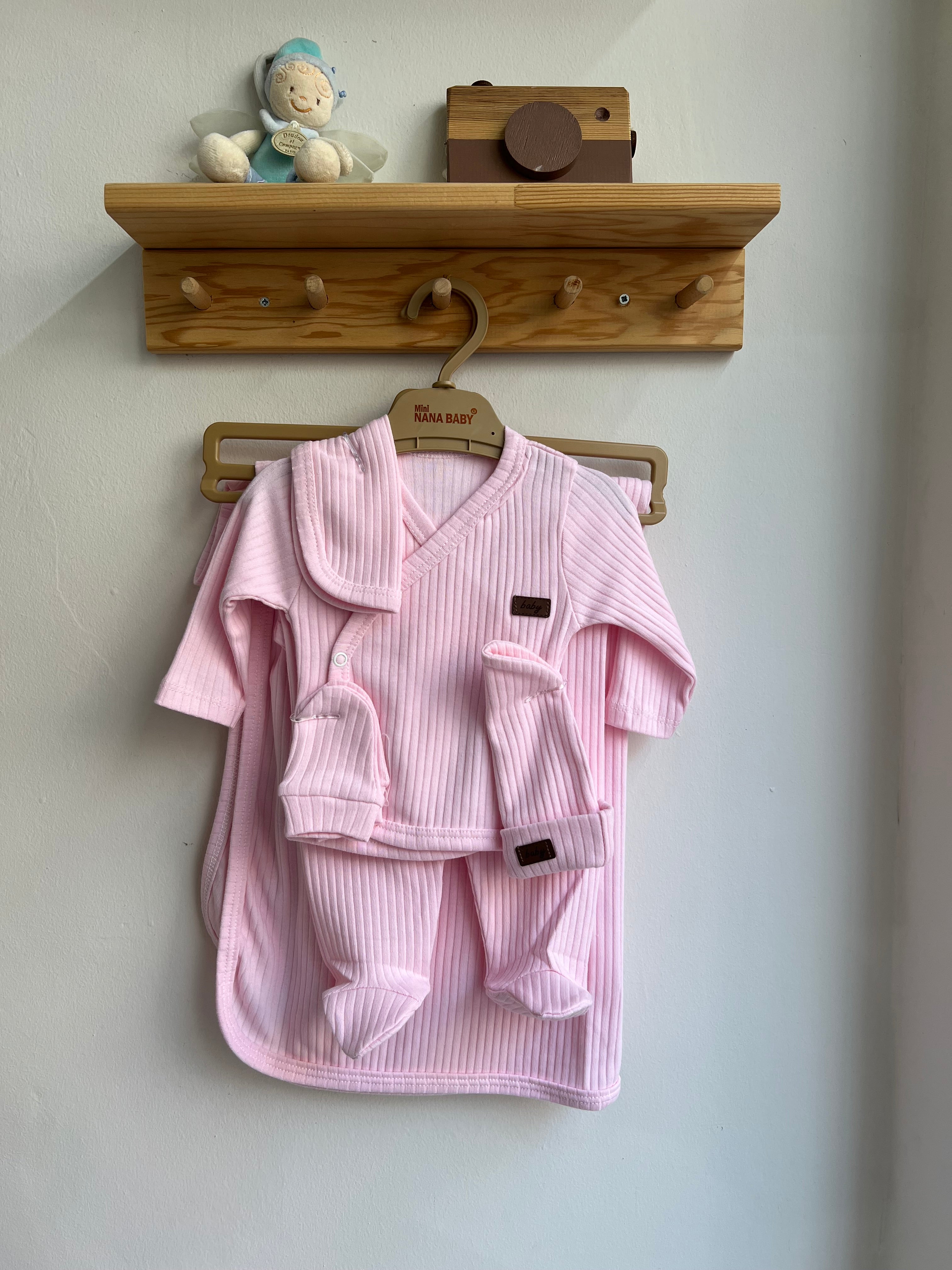 7Li Pembe Hastane Çıkışı